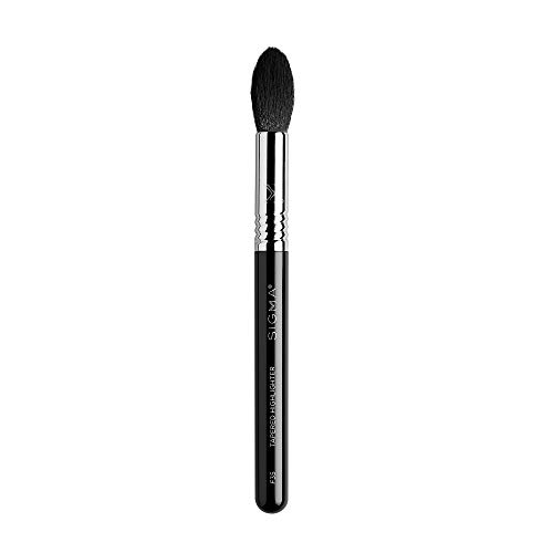 Sigma Beauty Professional F35 Tapered Highlighter synthetic Face Makeup Brush with SigmaTech® fibers for Highlighting and Contouring -